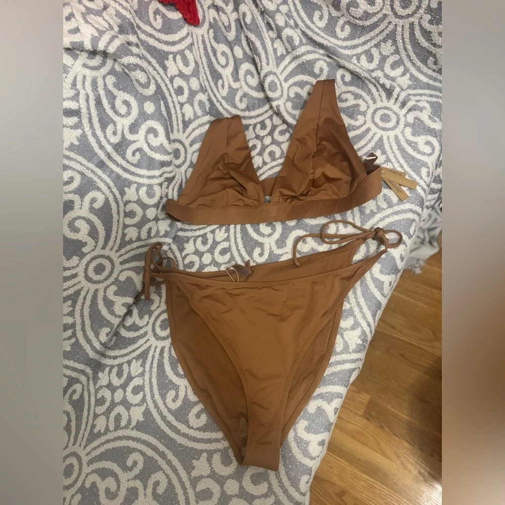 SKIMS Size 4X Swim Plunge Top + Tie Bikini Bottom Set Almond Women’s NWT